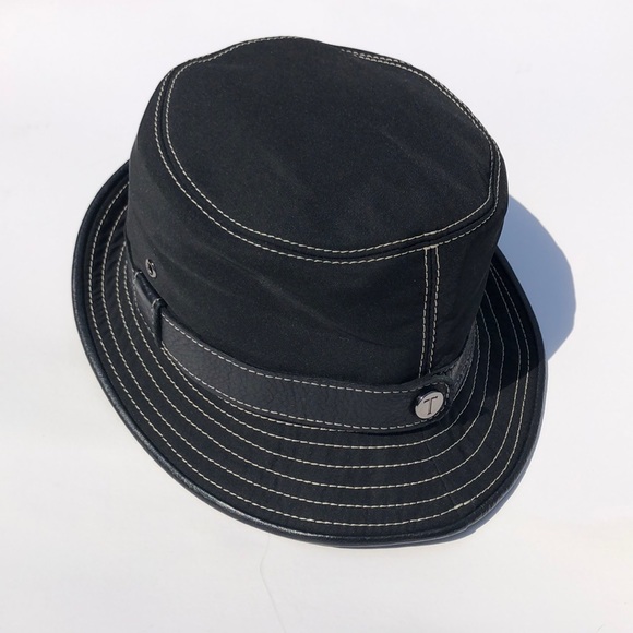 Tod's Other - TODS ♥️  (unisex )